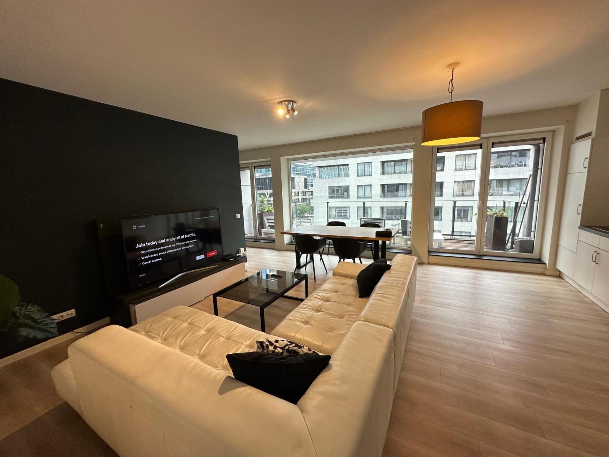 3 Bedroom Apartment In City Center With Balcony View Brussel Bagian luar foto
